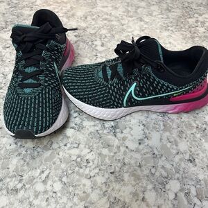 Women Nike React Infinity 3 Running Shoe